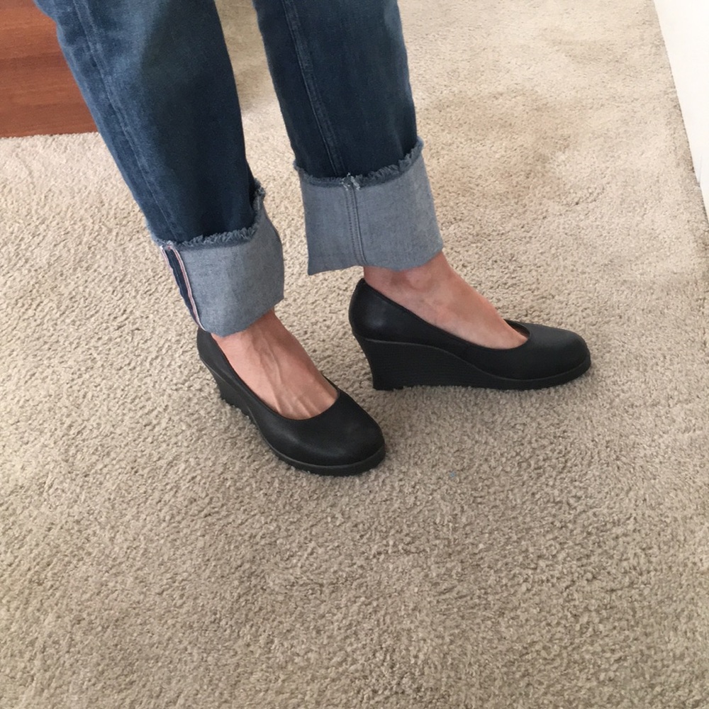 Crocs black wedge shoes 8